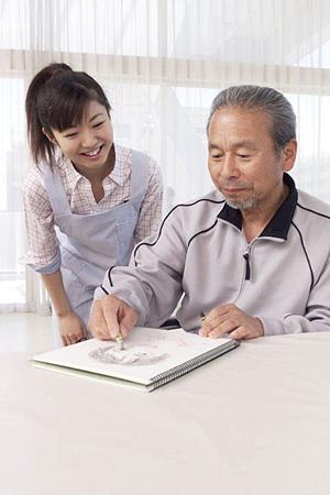 内視鏡手術で痛み少なく社会復帰を目指す！そけいヘルニア治療の最新情報